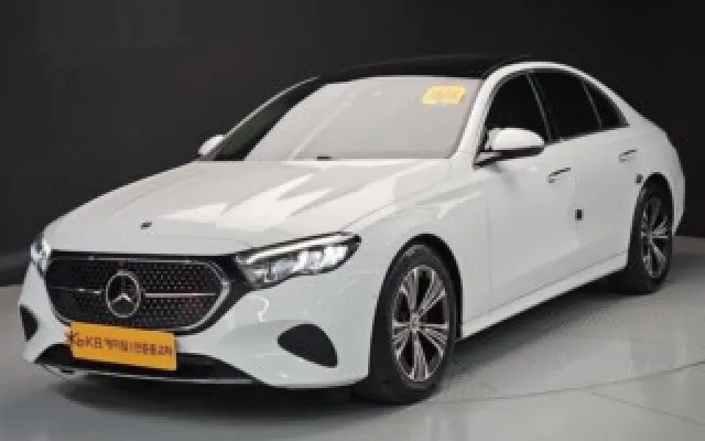 수원중고차사이트순위 E-클래스 W214 E200 매물 사진 3 - 2025/01 33,847km