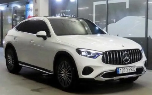 수원중고차사이트순위 GLC클래스 X254 GLC300 4MATIC 쿠페 아방가르드 매물 사진 10 - 2024/11 4,991km